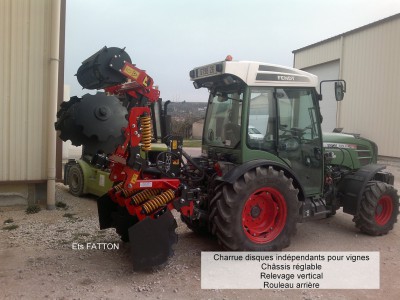Charrue disques indépendants pour vignes