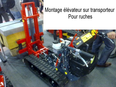 Montage élévateur sur transporteur pour ruches